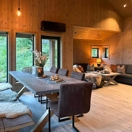 Mountain In Ljosland With Ski-in Access *