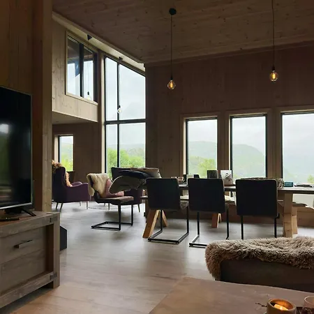 Dom wakacyjny Mountain In Ljosland With Ski-in Access Aseral