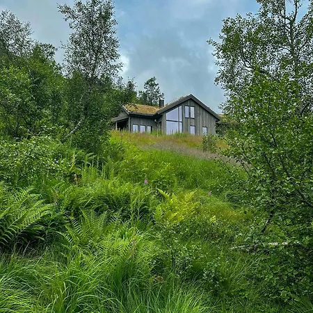 Dom wakacyjny Mountain In Ljosland With Ski-in Access Aseral