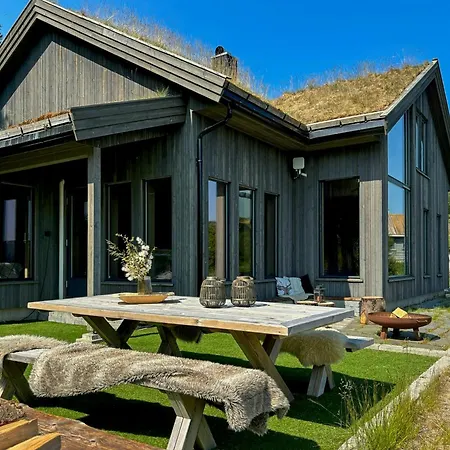 Mountain In Ljosland With Ski-in Access Aseral
